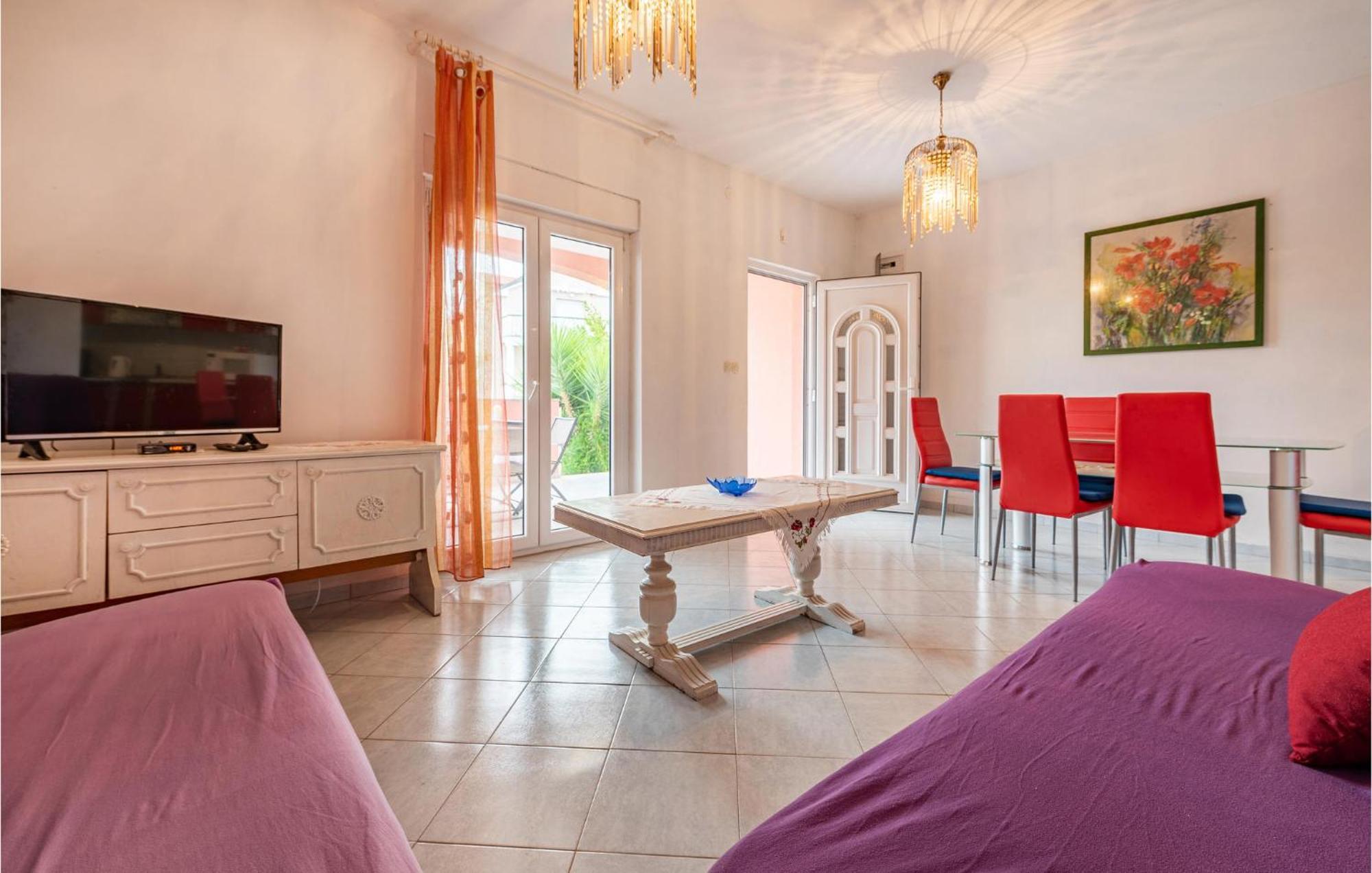 Cozy Apartment In Vir With Kitchen Eksteriør bilde